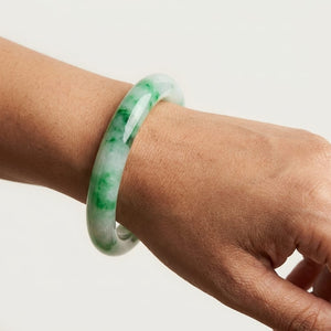 Premium Green Jade Stone Bangle Bracelet for Women β Elegant Natural Pattern Luxury Kada image 7