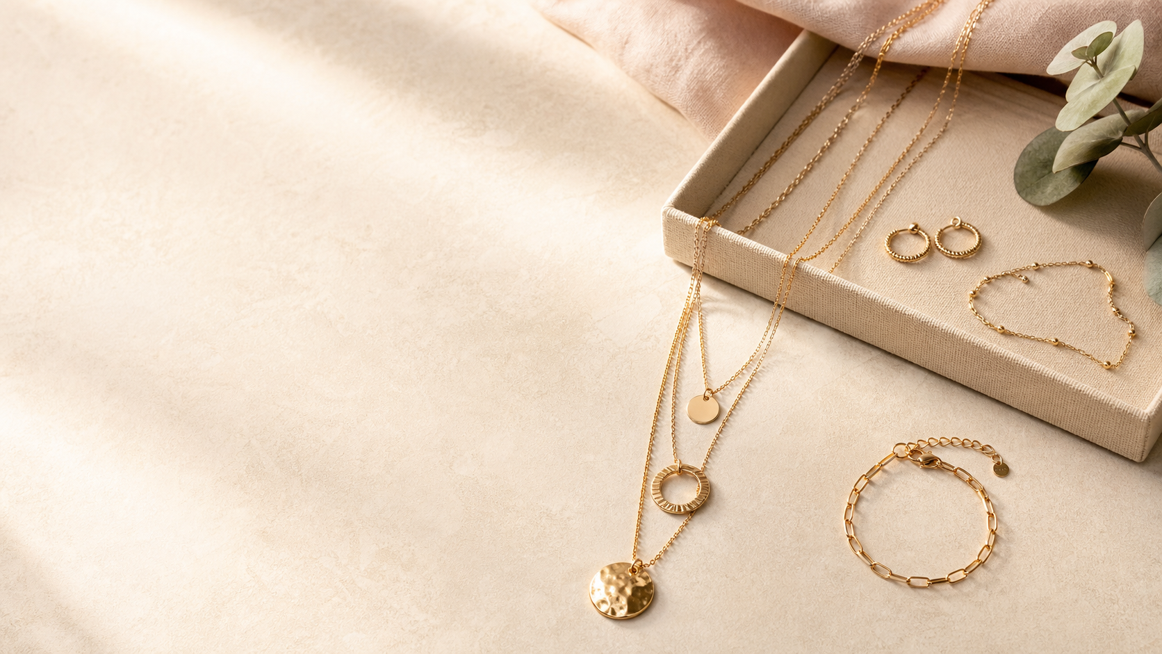 Editorial guide to layering necklaces and jewellery